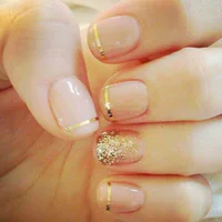 https://image.sistacafe.com/w200/images/uploads/content_image/image/286051/1485003707-Clear-and-Gold-Metallic-Nail-Design.jpg