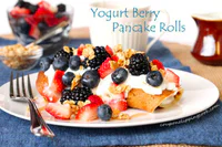 https://image.sistacafe.com/w200/images/uploads/content_image/image/294238/1486098712-Yogurt-berry-pancake-rolls.jpg