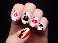 https://image.sistacafe.com/w200/images/uploads/content_image/image/303309/1487351223-hearts-nail-art-ideas-for-beautiful-women.jpg