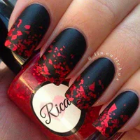 https://image.sistacafe.com/w200/images/uploads/content_image/image/304169/1487561743-14-red-black-nail-designs.jpg