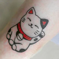 https://image.sistacafe.com/w200/images/uploads/content_image/image/30773/1440777653-Cat-Tattoos-14.jpg