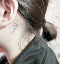 https://image.sistacafe.com/w200/images/uploads/content_image/image/308113/1488087062-Tiny-girl-tattoo-design-90.jpg