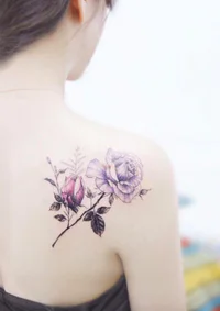 https://image.sistacafe.com/w200/images/uploads/content_image/image/308363/1488124128-beautiful-rose-tattoo-back-shoulder.jpg