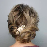 https://image.sistacafe.com/w200/images/uploads/content_image/image/312014/1488694257-8-messy-braided-updo-for-fine-hair.jpg