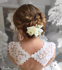 https://image.sistacafe.com/w200/images/uploads/content_image/image/312026/1488694499-20-bridal-updo-with-twists-and-flowers.jpg