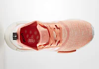 https://image.sistacafe.com/w200/images/uploads/content_image/image/317404/1489484511-adidas-nmd-r1-sun-glow-BY3034-4.jpg