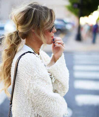 https://image.sistacafe.com/w200/images/uploads/content_image/image/32711/1441347195-Fashion-Low-Ponytail-hairstyle-messy-simple-and-fashionable.jpg