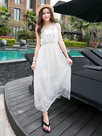 https://image.sistacafe.com/w200/images/uploads/content_image/image/332215/1491704422-white-bohemian-polka-dot-floral-printed-summer-vest-beach-chiffon-maxi-dress1.jpg
