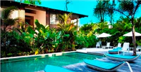 https://image.sistacafe.com/w200/images/uploads/content_image/image/342177/1492863273-Le-Cameleon-Hotel-pool-Caribbean-Costa-Rica.jpg