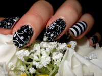 https://image.sistacafe.com/w200/images/uploads/content_image/image/345416/1493132200-black-floral-nails.jpg