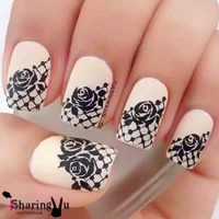 https://image.sistacafe.com/w200/images/uploads/content_image/image/345449/1493133529-24-black-and-white-nail-designs.jpg
