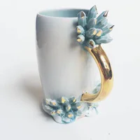 https://image.sistacafe.com/w200/images/uploads/content_image/image/347718/1493600632-crystal-coffee-cups-silver-lining-ceramics-katie-marks-8-5901d81b526c6__700.jpg