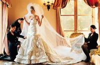 https://image.sistacafe.com/w200/images/uploads/content_image/image/348468/1493710698-Melania_Knauss_Wedding_Dress_.jpg
