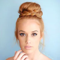 https://image.sistacafe.com/w200/images/uploads/content_image/image/352994/1494397853-8-high-sock-bun-with-a-braid.jpg