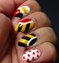 https://image.sistacafe.com/w200/images/uploads/content_image/image/366658/1496215543-Queen_of_Hearts_Nail_Art_2.JPG