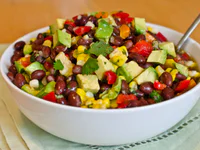 https://image.sistacafe.com/w200/images/uploads/content_image/image/367290/1496316206-2013-06-05-black-bean-corn-red-pepper-salad-thumb-625xauto-329651.jpg