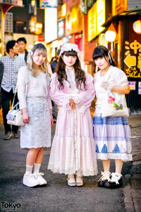 https://image.sistacafe.com/w200/images/uploads/content_image/image/368409/1496595395-Vintage-Pink-House-Tokyo-Bopper-Fashion-20170506DSC5636-600x900.jpg