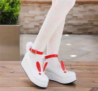 https://image.sistacafe.com/w200/images/uploads/content_image/image/369517/1496727181-angelic_imprint-_sweet_high_platform_bunny_ears_lolita_shoes-6.jpg