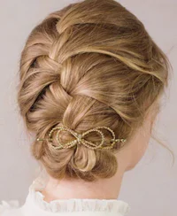 https://image.sistacafe.com/w200/images/uploads/content_image/image/369571/1496730625-18-braided-updo-with-bow-hair-clip.jpg