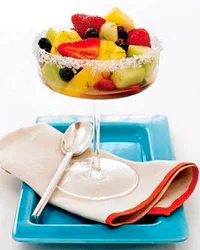 https://image.sistacafe.com/w200/images/uploads/content_image/image/372331/1497848469-margarita-fruit-cocktail_slideshow_image.jpg