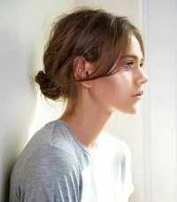 https://image.sistacafe.com/w200/images/uploads/content_image/image/373204/1497108472-cool-and-easy-buns-that-work-for-short-hair-1850700-1469648768.640x0c.jpg