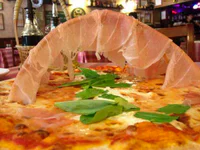 https://image.sistacafe.com/w200/images/uploads/content_image/image/37873/1442544394-Bella-Napoli-Pizzeria-142711.jpeg