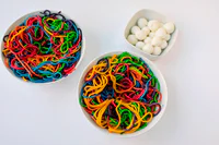 https://image.sistacafe.com/w200/images/uploads/content_image/image/386886/1498625761-Rainbow-Spaghetti.gif