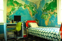 https://image.sistacafe.com/w200/images/uploads/content_image/image/389890/1499062936-A-1928-Dutch-colonial-themed-room-with-a-cool-map-mural..jpg
