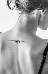 https://image.sistacafe.com/w200/images/uploads/content_image/image/39173/1442941153-20-simple-tattoos-for-women6.jpg
