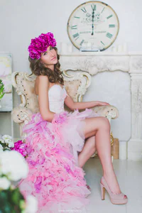 https://image.sistacafe.com/w200/images/uploads/content_image/image/40435/1443293375-pink-wedding-dress-9.jpg