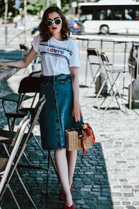 https://image.sistacafe.com/w200/images/uploads/content_image/image/413475/1501834527-Zara-midi-denim-skirt-levis-t-shirt-bamboo-bag-straw-bag-white-sunglasses-red-pumps-scarf-cute-summer-outfit-andreea-birsan-couturezilla-13.jpg