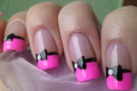 https://image.sistacafe.com/w200/images/uploads/content_image/image/44934/1444500246-French-Manicure-for-Bow-Nails.png