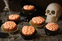 https://image.sistacafe.com/w200/images/uploads/content_image/image/46034/1444745876-brain-cupcakes-1.jpg
