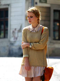 https://image.sistacafe.com/w200/images/uploads/content_image/image/51481/1446042654-preppy-collared-outfit.jpg