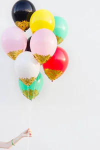 https://image.sistacafe.com/w200/images/uploads/content_image/image/51541/1446045913-16-balloon-decoration-ideas.jpg