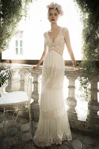 https://image.sistacafe.com/w200/images/uploads/content_image/image/54014/1446733924-Wedding-Dresses-Lihi-Hod-2014-10.jpg