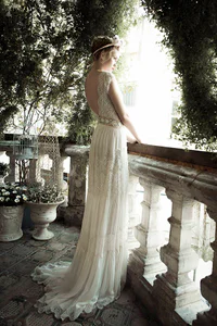 https://image.sistacafe.com/w200/images/uploads/content_image/image/54016/1446733970-Wedding-Dresses-Lihi-Hod-2014-11.jpg