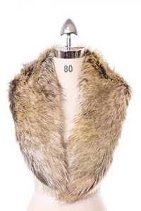 https://image.sistacafe.com/w200/images/uploads/content_image/image/56532/1447386574-faux-fur-chicwish-accessories_400.jpg
