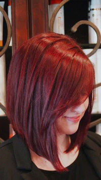 https://image.sistacafe.com/w200/images/uploads/content_image/image/56631/1447392497-A-line-Bob-Haircut-for-Red-Hair1.jpg