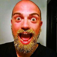 https://image.sistacafe.com/w200/images/uploads/content_image/image/61365/1448387227-glitter-beard-trend-103__300.jpg