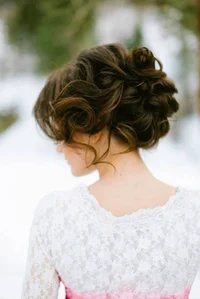 https://image.sistacafe.com/w200/images/uploads/content_image/image/66347/1449745507-Beautiful-Wedding-Hair-UPDO-Styles-24.jpg