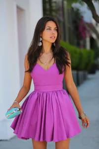 https://image.sistacafe.com/w200/images/uploads/content_image/image/7047/1433215841-purple-fit-and-flare-dress.jpg