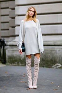https://image.sistacafe.com/w200/images/uploads/content_image/image/82284/1453094118-perfect-minimalist-chic-outfit.jpg