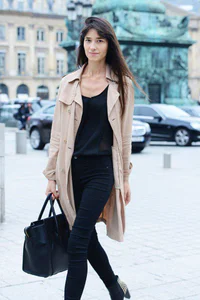 https://image.sistacafe.com/w200/images/uploads/content_image/image/82288/1453094146-fall-casual-minimalist-outfit.jpg