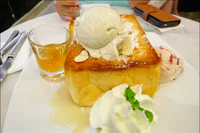 https://image.sistacafe.com/w200/images/uploads/content_image/image/84248/1453386625-yummy_iberry_honey_toast.jpg