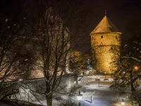 https://image.sistacafe.com/w200/images/uploads/content_image/image/85174/1453477518-travelling-back-in-time-15-pictures-of-medieval-tallinn-15__880.jpg