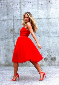 https://image.sistacafe.com/w200/images/uploads/content_image/image/86796/1453818492-chicwish-red-dresseslook-main-single-630x910.jpg