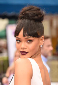 https://image.sistacafe.com/w200/images/uploads/content_image/image/89305/1454476813-Rihanna.jpeg