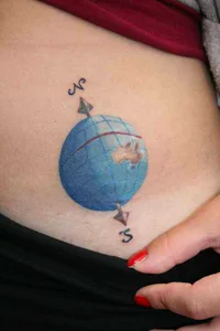 https://image.sistacafe.com/w200/images/uploads/content_image/image/89345/1454479685-Perfect-Lovely-Travel-Tattoo.jpg