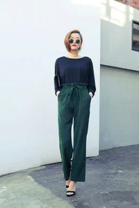 https://image.sistacafe.com/w200/images/uploads/content_image/image/90332/1455264310-1.-casual-top-with-high-waist-pants.jpg
